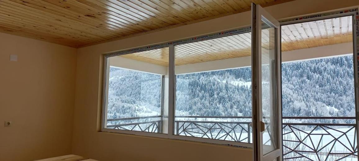 Guesthouse Caucasus Mestia Exterior foto