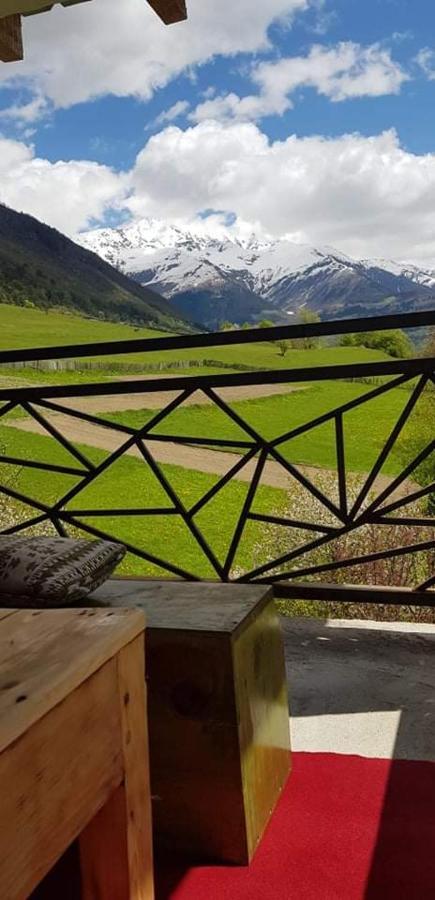 Guesthouse Caucasus Mestia Exterior foto